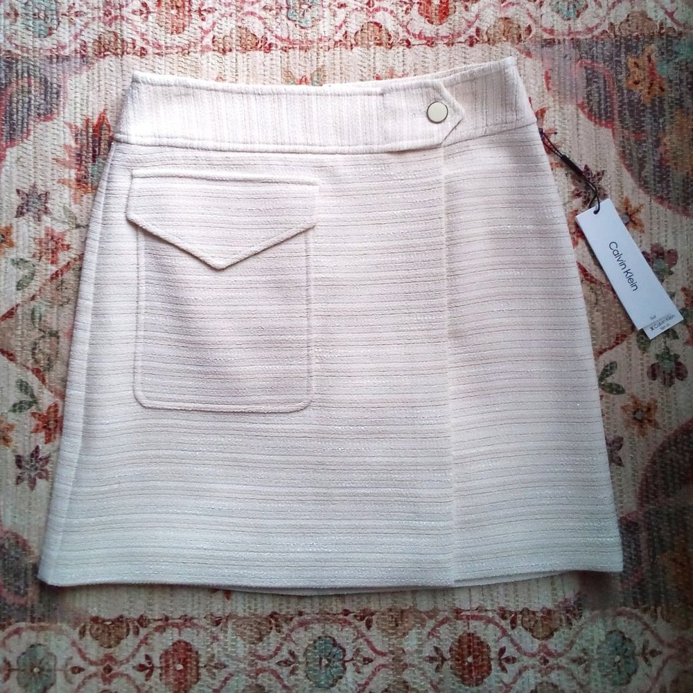 NWT** CALVIN KLEIN** CREAM COLOR SKIRT ** (4)